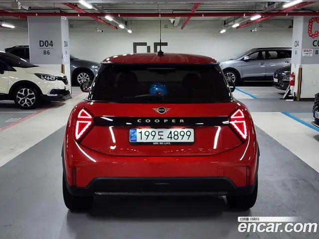Mini Cooper 2024 2.0 автомат (гидро), миниатюра 4