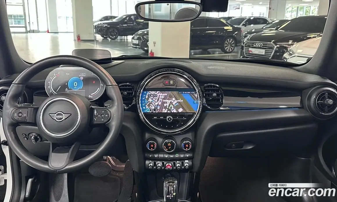 Mini Cooper Convertible 2024 1.5 автомат (гидро), фото 7 Mini Cooper Convertible 2024 1.5 автомат (гидро), фото 7