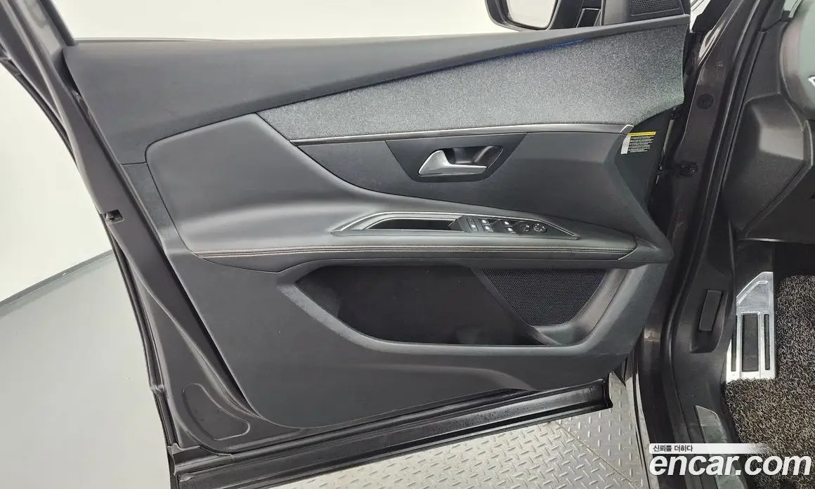 Peugeot 3008 2019 1.5 автомат (гидро), фото 14 Peugeot 3008 2019 1.5 автомат (гидро), фото 14