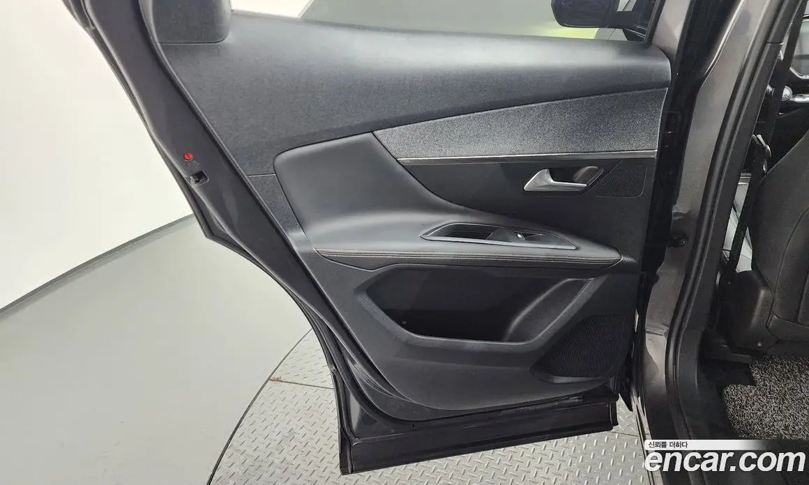Peugeot 3008 2019 1.5 автомат (гидро), фото 15 Peugeot 3008 2019 1.5 автомат (гидро), фото 15