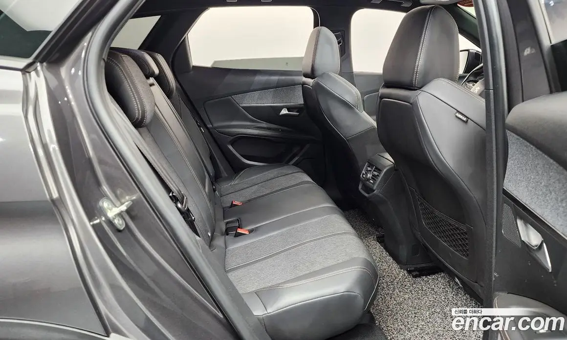 Peugeot 3008 2019 1.5 автомат (гидро), фото 17 Peugeot 3008 2019 1.5 автомат (гидро), фото 17