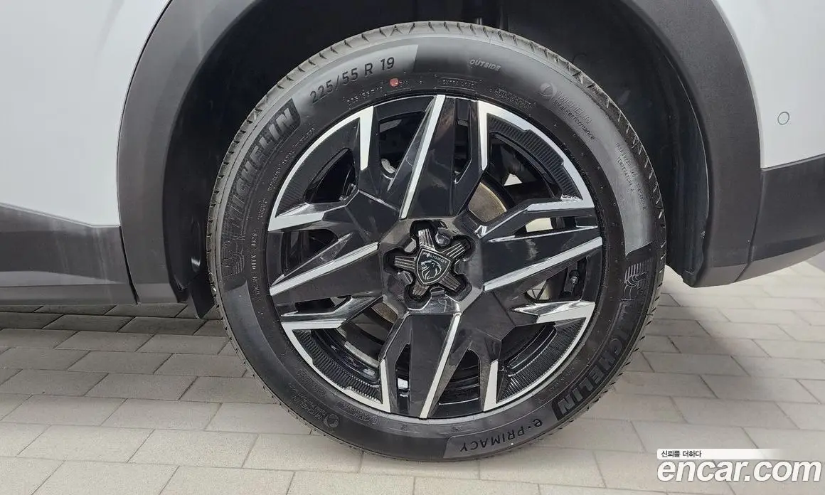 Peugeot 3008 2024 1.2 автомат (гидро), фото 6 Peugeot 3008 2024 1.2 автомат (гидро), фото 6