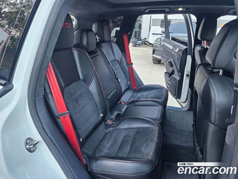 Porsche Cayenne 2018 3.6 автомат (гидро), фото 13 Porsche Cayenne 2018 3.6 автомат (гидро), фото 13