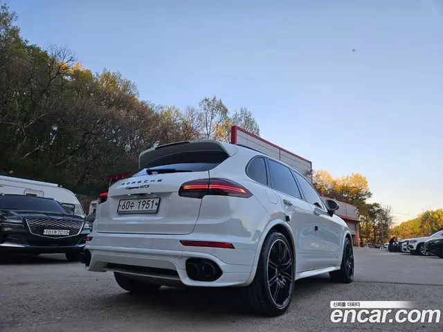Porsche Cayenne 2018 3.6 автомат (гидро), миниатюра 6 Porsche Cayenne 2018 3.6 автомат (гидро), миниатюра 6