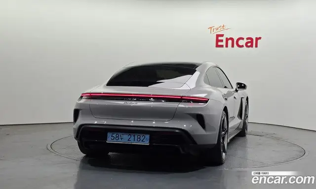 Porsche Taycan 2024 0.1 автомат (гидро), миниатюра 4 Porsche Taycan 2024 0.1 автомат (гидро), миниатюра 4