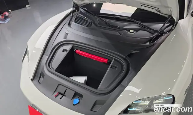 Porsche Taycan 2024 0.1 автомат (гидро), миниатюра 6 Porsche Taycan 2024 0.1 автомат (гидро), миниатюра 6