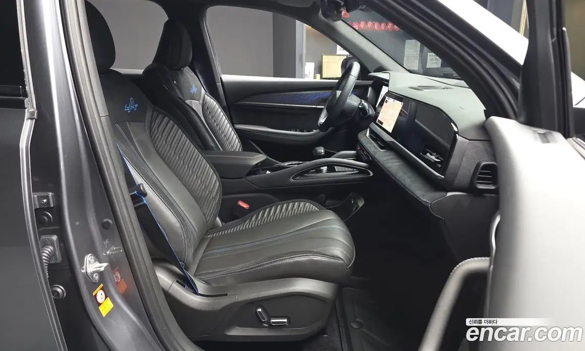 Renault (Samsung) Grand Koleos 2025 2.0 автомат (гидро), фото 17 Renault (Samsung) Grand Koleos 2025 2.0 автомат (гидро), фото 17