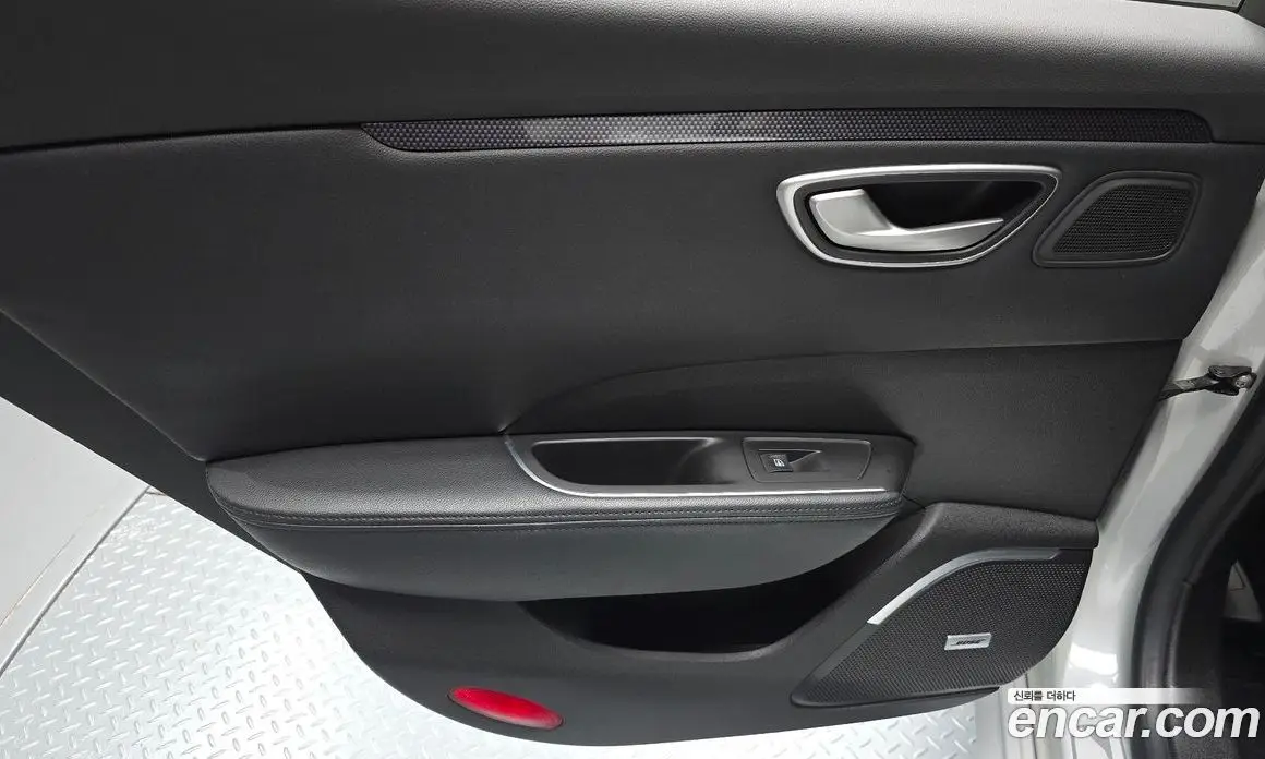 Renault (Samsung) SM6 2016 2.0 автомат (гидро), фото 15 Renault (Samsung) SM6 2016 2.0 автомат (гидро), фото 15