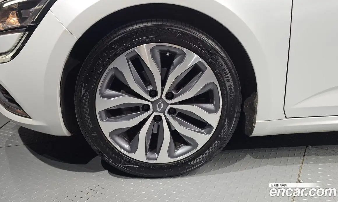 Renault (Samsung) SM6 2016 2.0 автомат (гидро), фото 5 Renault (Samsung) SM6 2016 2.0 автомат (гидро), фото 5