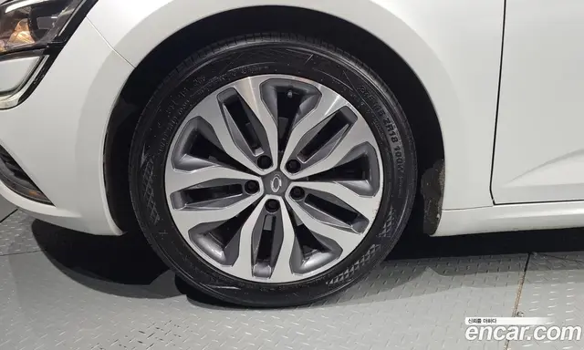 Renault (Samsung) SM6 2016 2.0 автомат (гидро), миниатюра 5 Renault (Samsung) SM6 2016 2.0 автомат (гидро), миниатюра 5