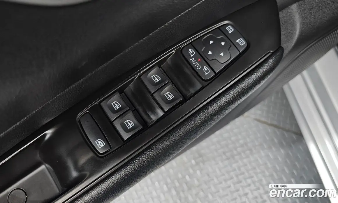 Renault (Samsung) SM6 2019 2.0 автомат (гидро), фото 13 Renault (Samsung) SM6 2019 2.0 автомат (гидро), фото 13
