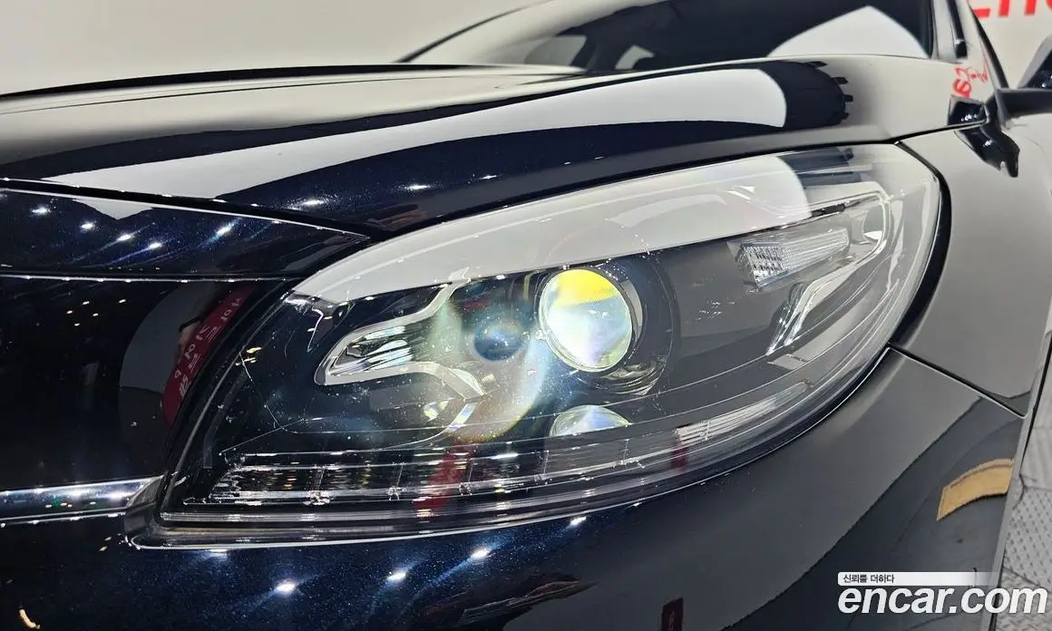 Renault (Samsung) SM7 2016 2.5 автомат (гидро), фото 8 Renault (Samsung) SM7 2016 2.5 автомат (гидро), фото 8