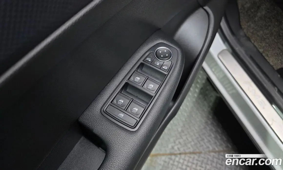 Renault (Samsung) XM3 2020 1.6 автомат (гидро), фото 25 Renault (Samsung) XM3 2020 1.6 автомат (гидро), фото 25