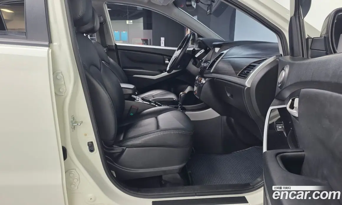 SsangYong Korando 2016 2.2 автомат (гидро), фото 17 SsangYong Korando 2016 2.2 автомат (гидро), фото 17