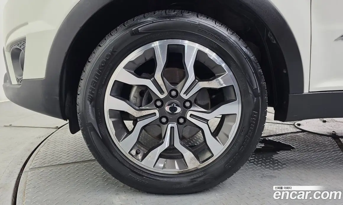 SsangYong Korando 2016 2.2 автомат (гидро), фото 5 SsangYong Korando 2016 2.2 автомат (гидро), фото 5