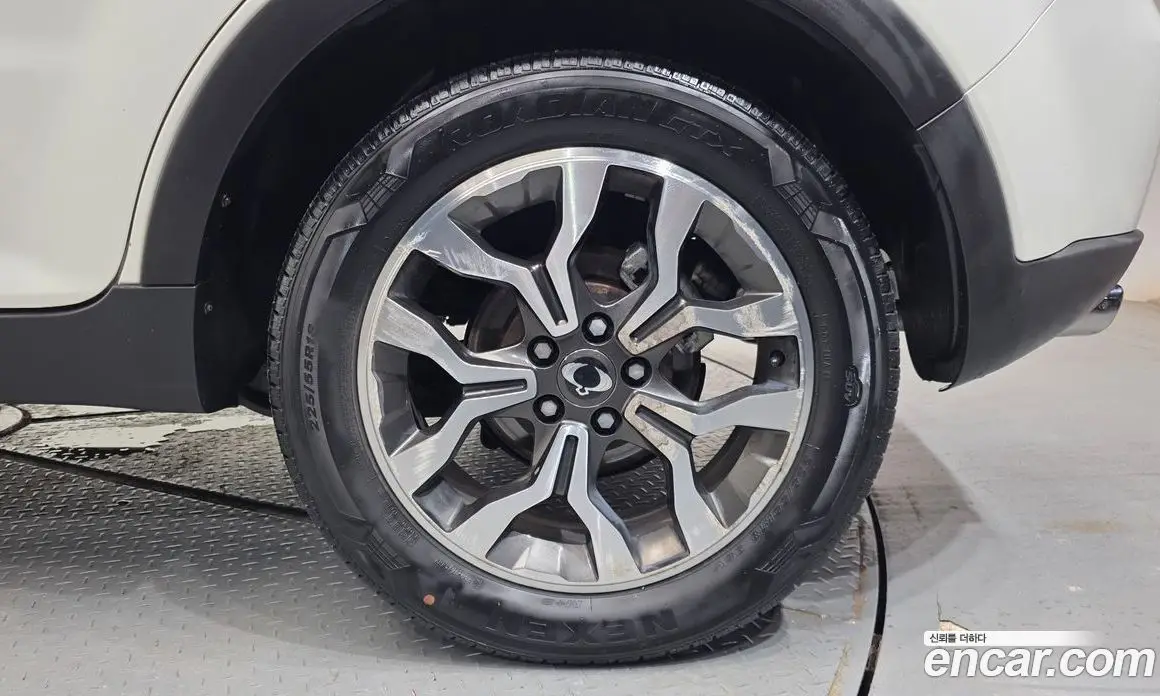 SsangYong Korando 2016 2.2 автомат (гидро), фото 7 SsangYong Korando 2016 2.2 автомат (гидро), фото 7