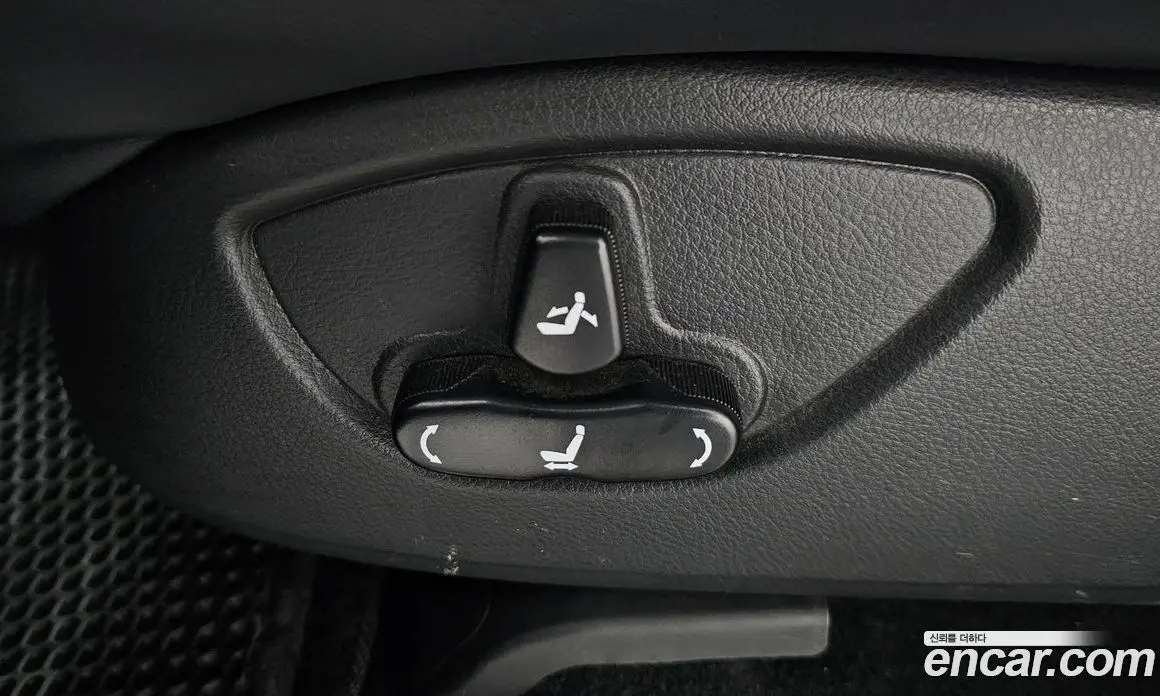 SsangYong Rexton 2016 2.2 автомат (гидро), фото 16 SsangYong Rexton 2016 2.2 автомат (гидро), фото 16