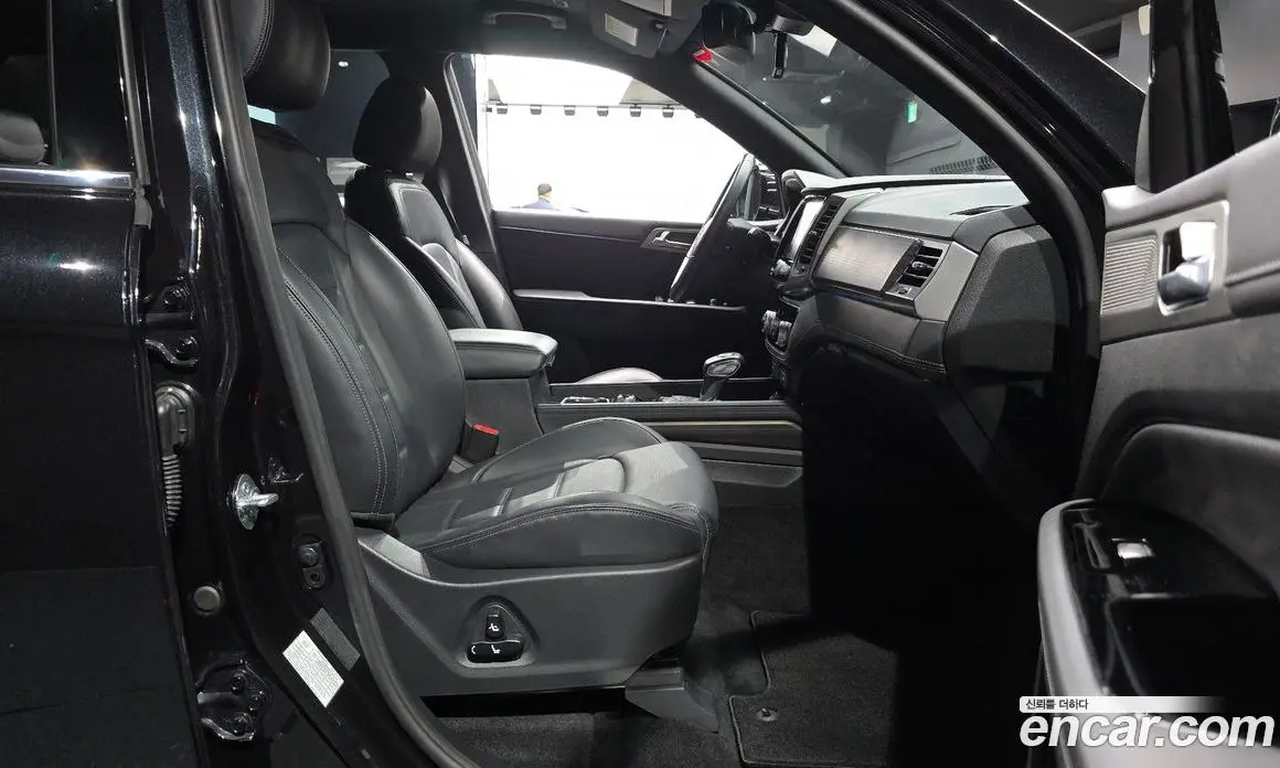 SsangYong Rexton 2019 2.2 автомат (гидро), фото 16
