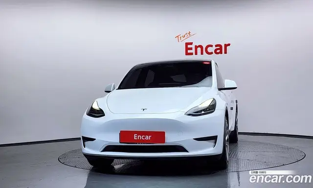 Tesla Model Y 2023 0.2 автомат (гидро), миниатюра 3 Tesla Model Y 2023 0.2 автомат (гидро), миниатюра 3