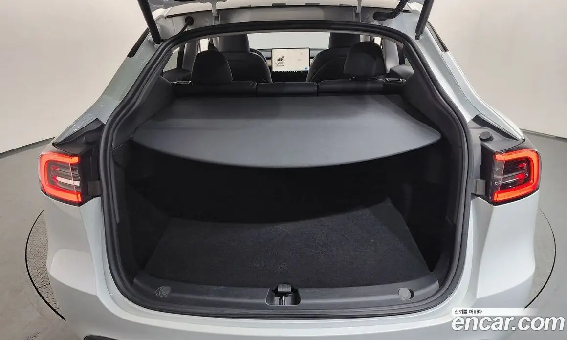 Tesla Model Y 2023 0.2 автомат (гидро), фото 26 Tesla Model Y 2023 0.2 автомат (гидро), фото 26