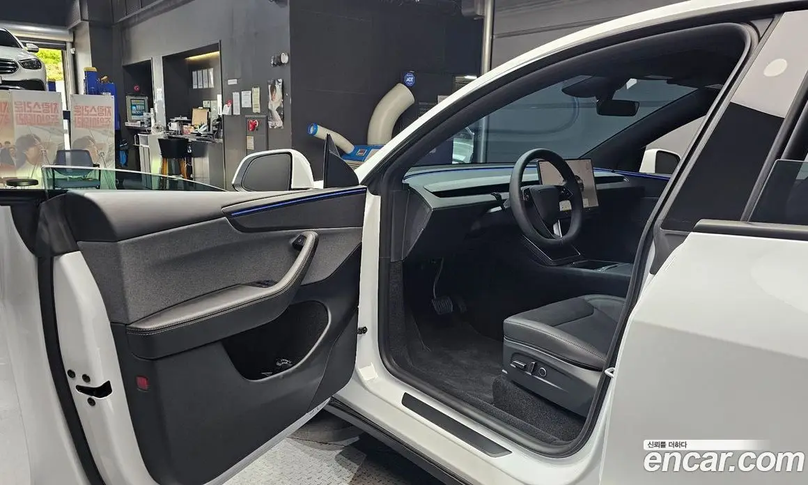 Tesla Model Y 2026 0.2 автомат (гидро), фото 13 Tesla Model Y 2026 0.2 автомат (гидро), фото 13