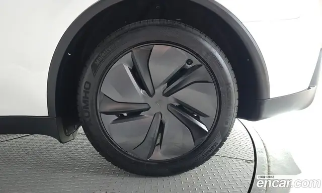 Tesla Model Y 2026 0.2 автомат (гидро), миниатюра 7 Tesla Model Y 2026 0.2 автомат (гидро), миниатюра 7