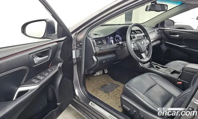 Toyota Camry 2017 2.5 автомат (гидро), миниатюра 10 Toyota Camry 2017 2.5 автомат (гидро), миниатюра 10