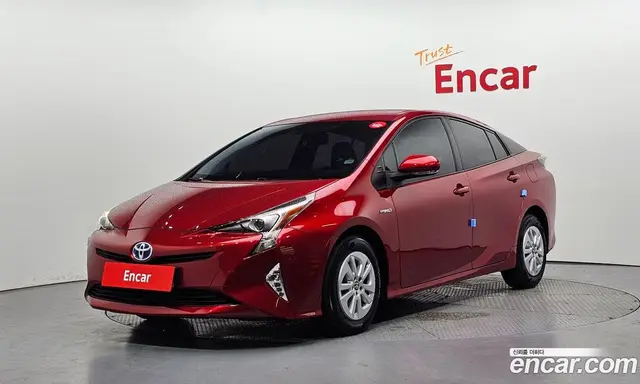 Toyota Prius 2018 1.8 автомат (гидро), миниатюра 1 Toyota Prius 2018 1.8 автомат (гидро), миниатюра 1