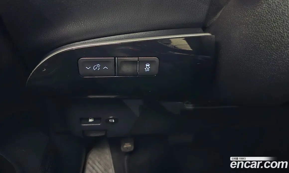 Toyota Prius 2018 1.8 автомат (гидро), фото 18 Toyota Prius 2018 1.8 автомат (гидро), фото 18