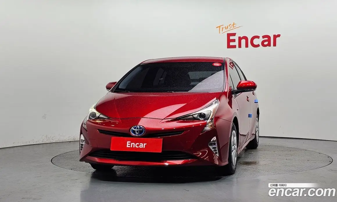 Toyota Prius 2018 1.8 автомат (гидро), фото 3 Toyota Prius 2018 1.8 автомат (гидро), фото 3