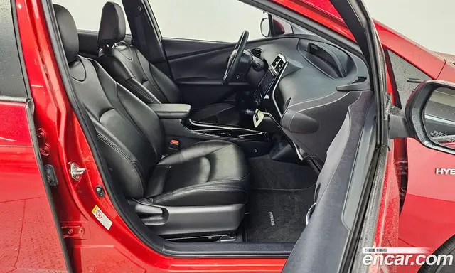 Toyota Prius 2018 1.8 автомат (гидро), миниатюра 10 Toyota Prius 2018 1.8 автомат (гидро), миниатюра 10
