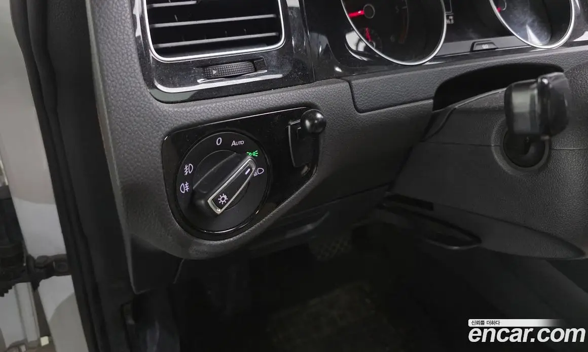 Volkswagen Golf 2016 2.0 автомат (гидро), фото 18 Volkswagen Golf 2016 2.0 автомат (гидро), фото 18