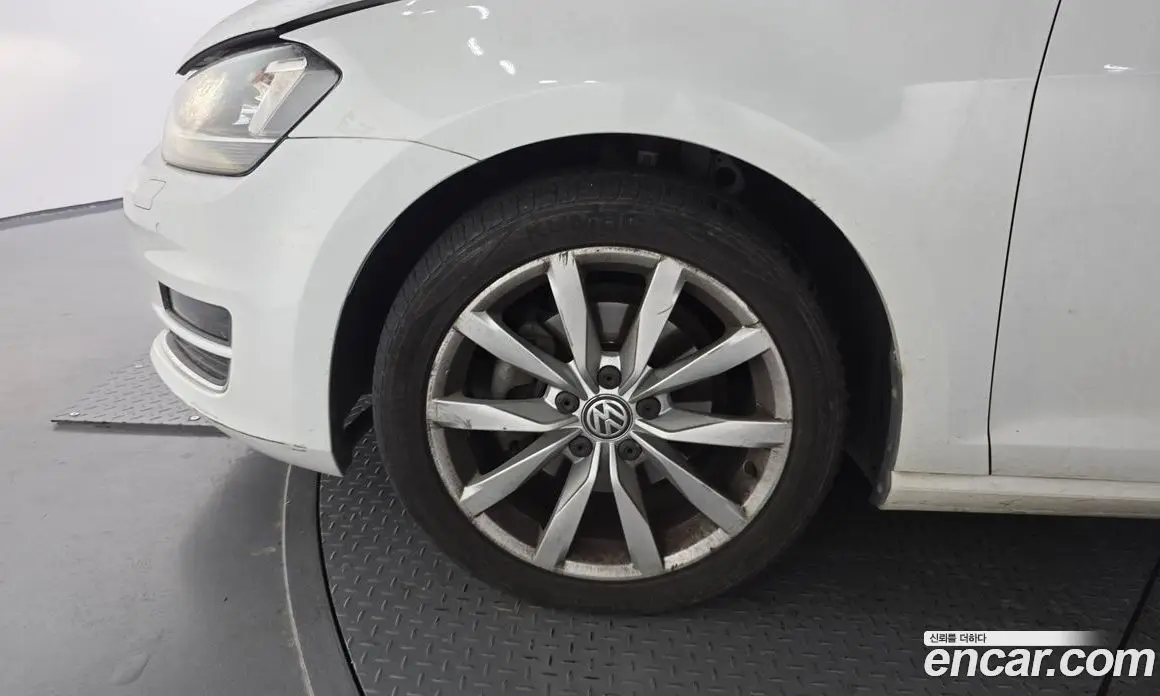 Volkswagen Golf 2016 2.0 автомат (гидро), фото 5 Volkswagen Golf 2016 2.0 автомат (гидро), фото 5