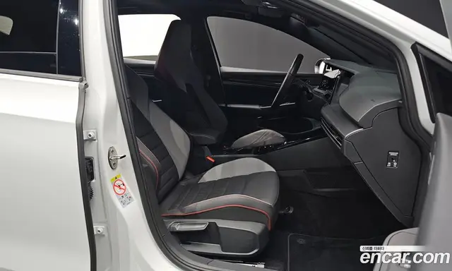Volkswagen Golf 2024 2.0 автомат (гидро), миниатюра 10