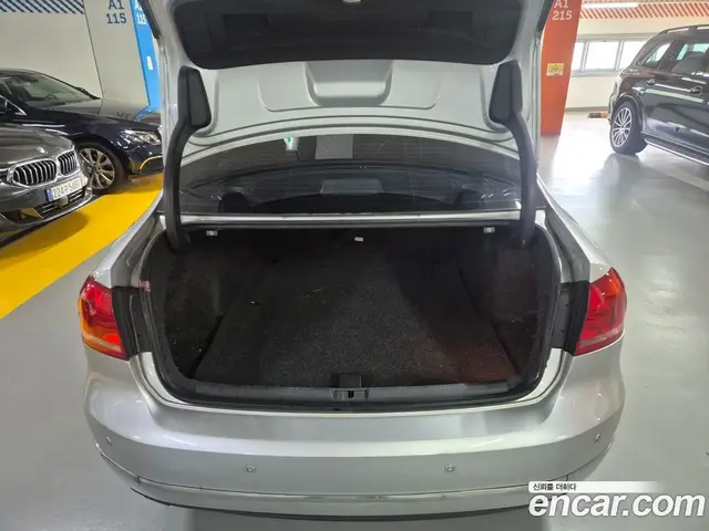 Volkswagen Passat 2015 2.0 автомат (гидро), миниатюра 11 Volkswagen Passat 2015 2.0 автомат (гидро), миниатюра 11