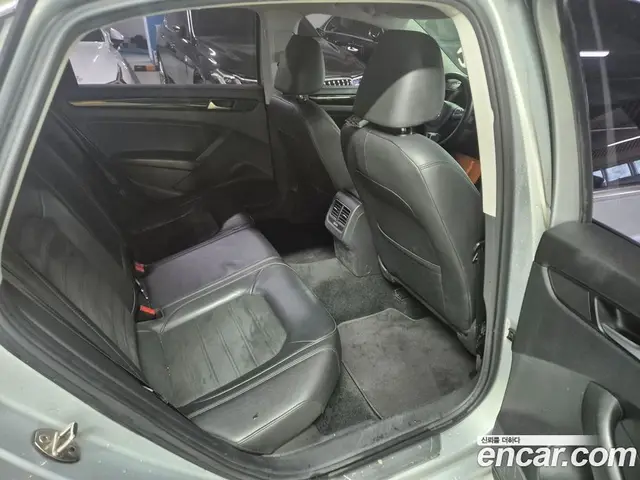 Volkswagen Passat 2015 2.0 автомат (гидро), миниатюра 12