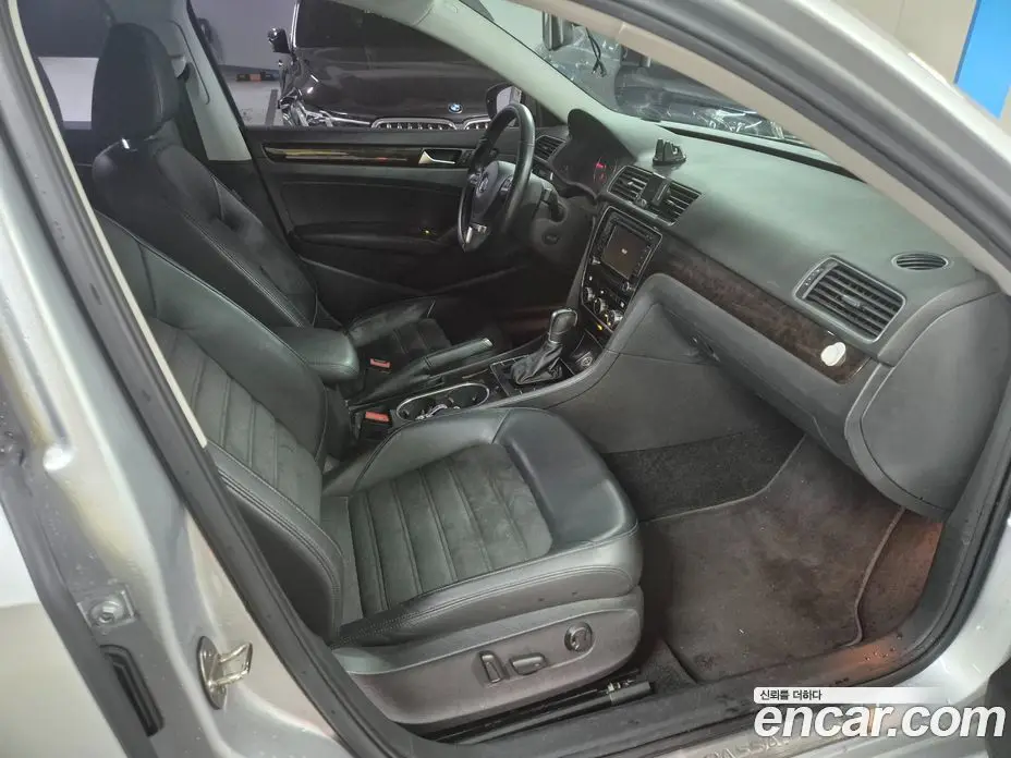 Volkswagen Passat 2015 2.0 автомат (гидро), фото 13 Volkswagen Passat 2015 2.0 автомат (гидро), фото 13