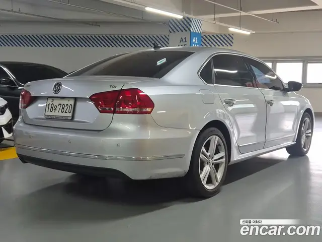 Volkswagen Passat 2015 2.0 автомат (гидро), миниатюра 4 Volkswagen Passat 2015 2.0 автомат (гидро), миниатюра 4