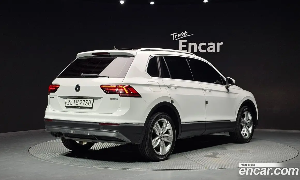 Volkswagen Tiguan 2020 2.0 автомат (гидро), фото 2 Volkswagen Tiguan 2020 2.0 автомат (гидро), фото 2