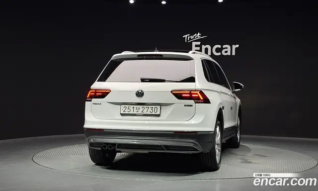 Volkswagen Tiguan 2020 2.0 автомат (гидро), миниатюра 4 Volkswagen Tiguan 2020 2.0 автомат (гидро), миниатюра 4