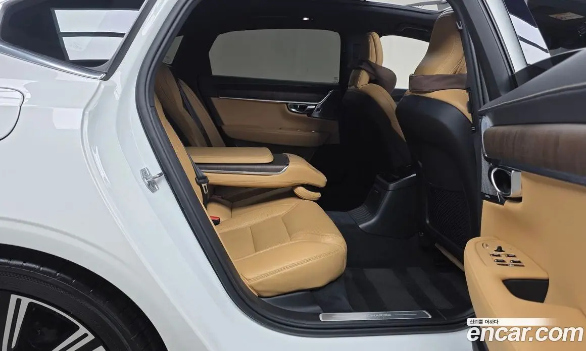 Volvo S90 2022 2.0 автомат (гидро), фото 16 Volvo S90 2022 2.0 автомат (гидро), фото 16