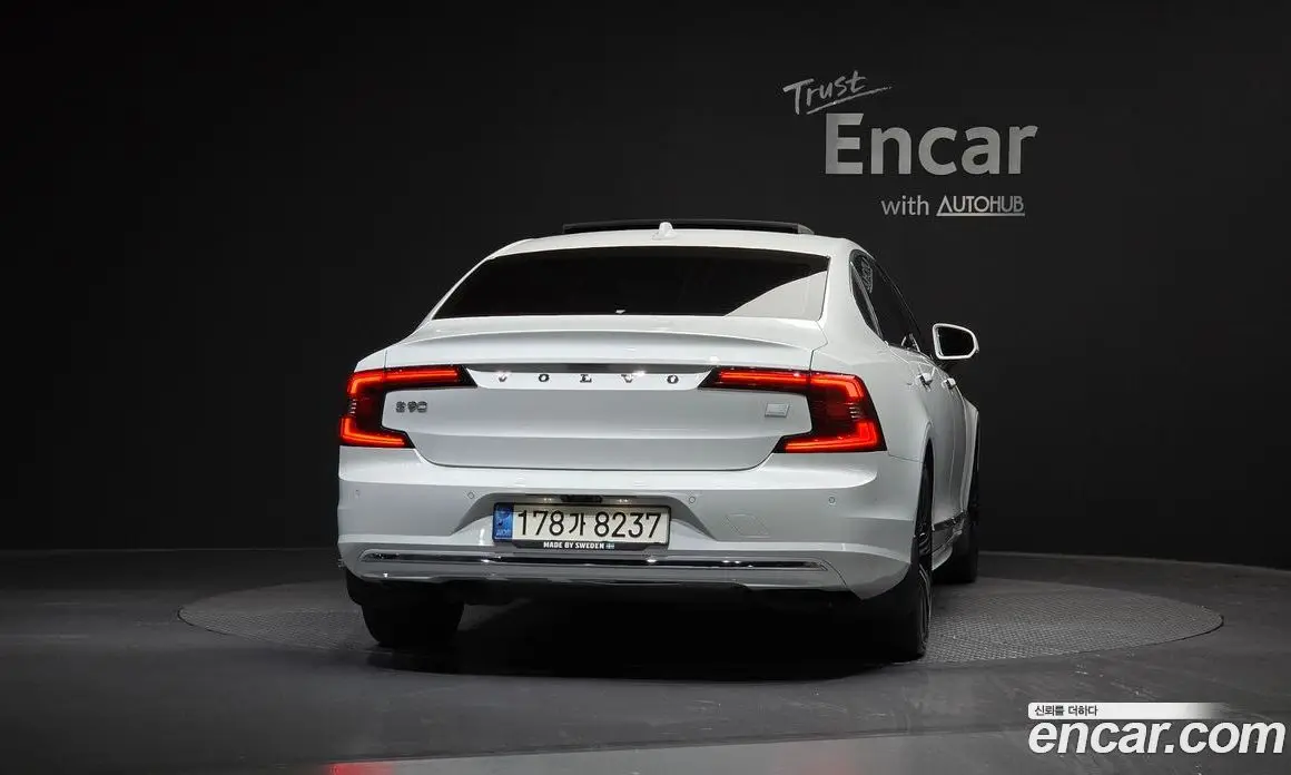 Volvo S90 2022 2.0 автомат (гидро), фото 3 Volvo S90 2022 2.0 автомат (гидро), фото 3