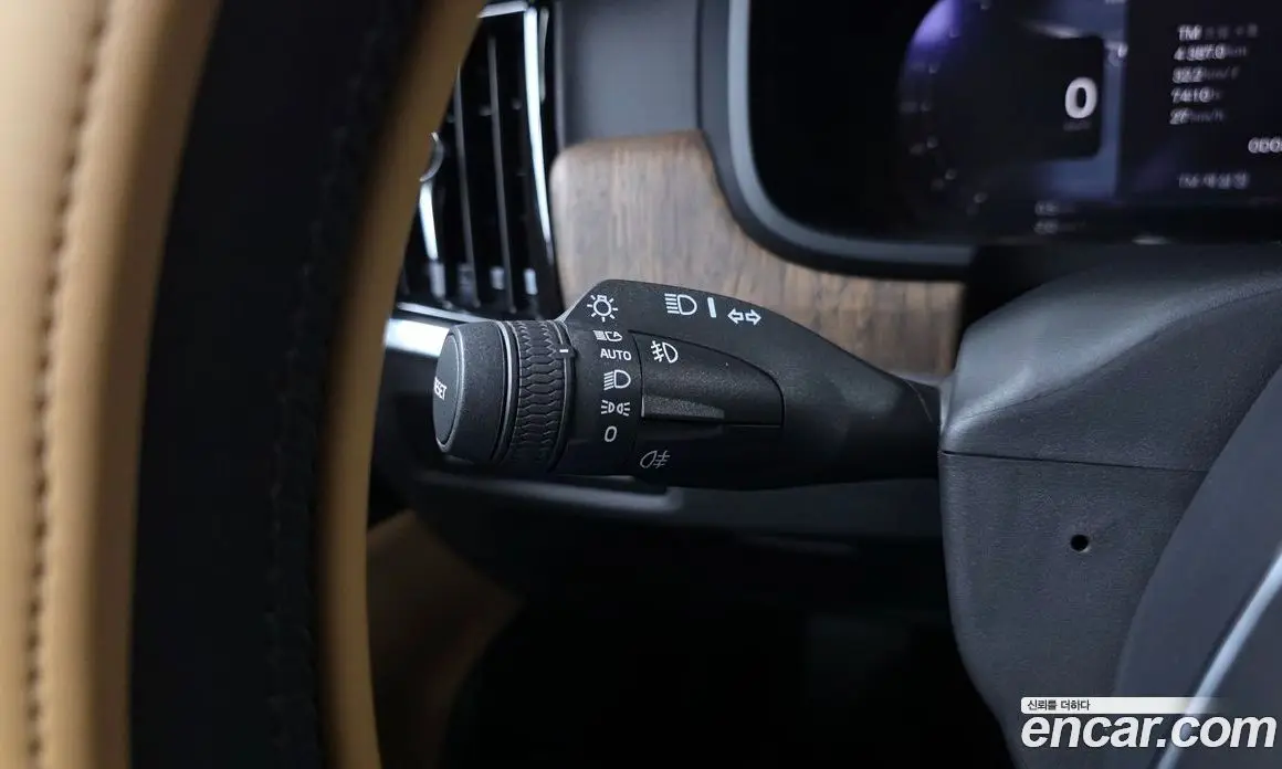 Volvo S90 2022 2.0 автомат (гидро), фото 24 Volvo S90 2022 2.0 автомат (гидро), фото 24
