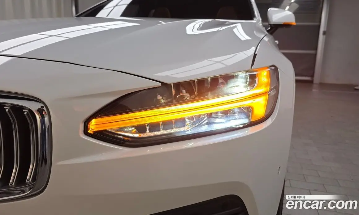 Volvo S90 2022 2.0 автомат (гидро), фото 7 Volvo S90 2022 2.0 автомат (гидро), фото 7