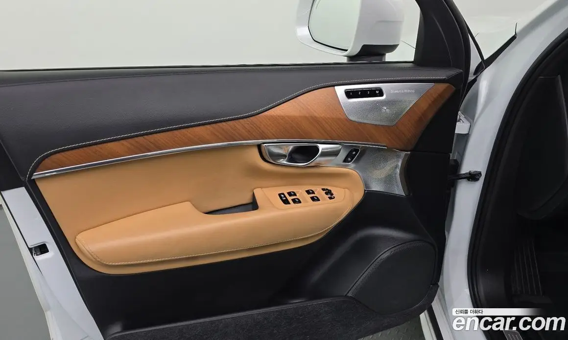 Volvo XC90 2018 2.0 автомат (гидро), фото 14 Volvo XC90 2018 2.0 автомат (гидро), фото 14