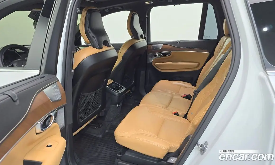 Volvo XC90 2018 2.0 автомат (гидро), фото 17 Volvo XC90 2018 2.0 автомат (гидро), фото 17