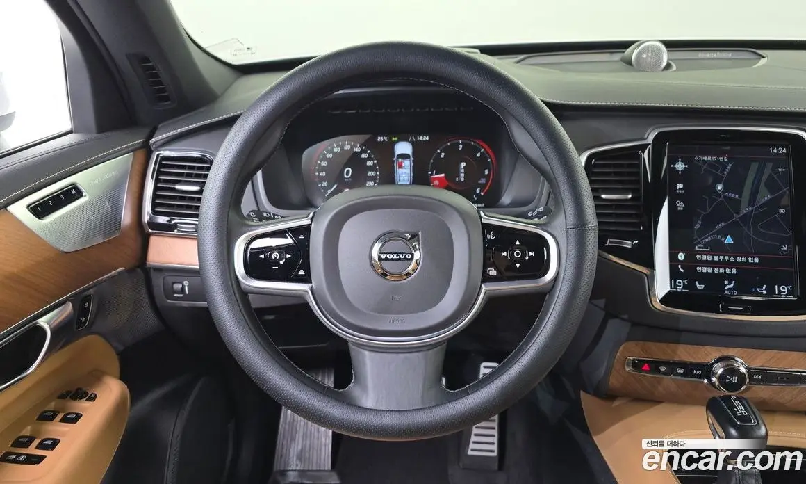 Volvo XC90 2018 2.0 автомат (гидро), фото 19 Volvo XC90 2018 2.0 автомат (гидро), фото 19