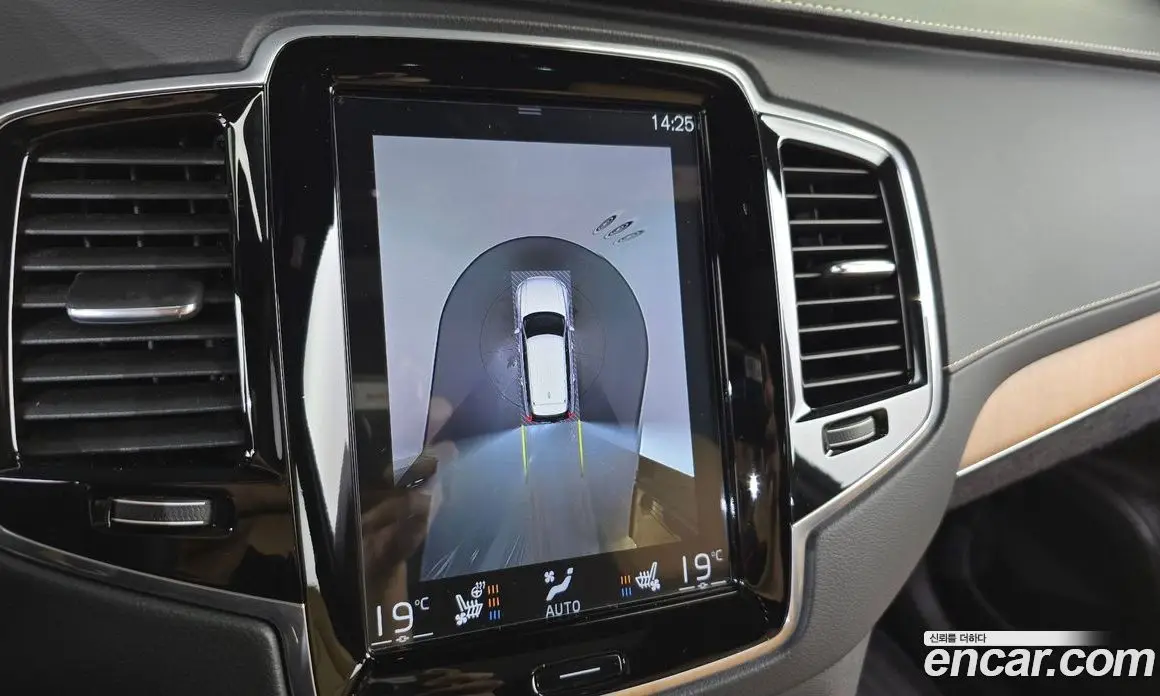 Volvo XC90 2018 2.0 автомат (гидро), фото 21 Volvo XC90 2018 2.0 автомат (гидро), фото 21