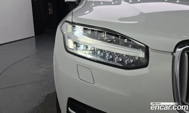 Volvo XC90 2018 2.0 автомат (гидро), миниатюра 8 Volvo XC90 2018 2.0 автомат (гидро), миниатюра 8
