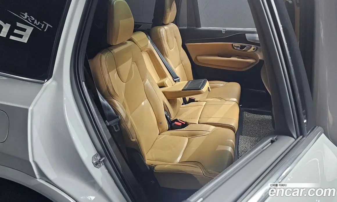 Volvo XC90 2021 2.0 автомат (гидро), фото 17 Volvo XC90 2021 2.0 автомат (гидро), фото 17